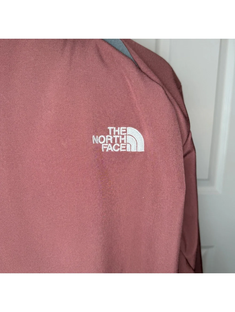 The North Face TNF Apex Soft Shell Full Zip Jacket Burgundy Dark Gray Men’s M